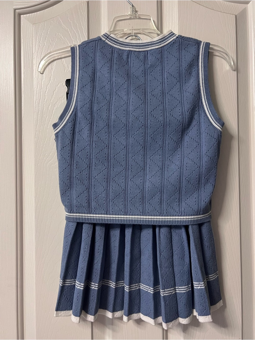 Willow & Wind Blue Sweater Vest & Pleated Skirt Set Size Small - Picture 3 of 9